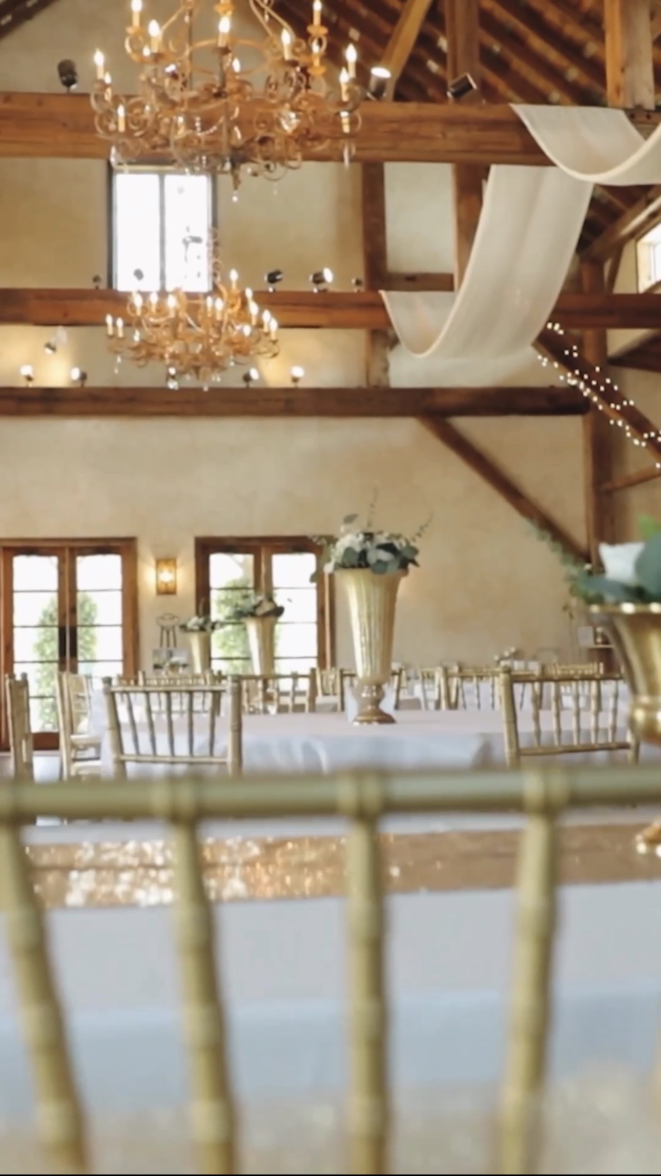 Modern Barn Wedding at The Barn at Bridlewood | Hattiesburg, MS wedding photo