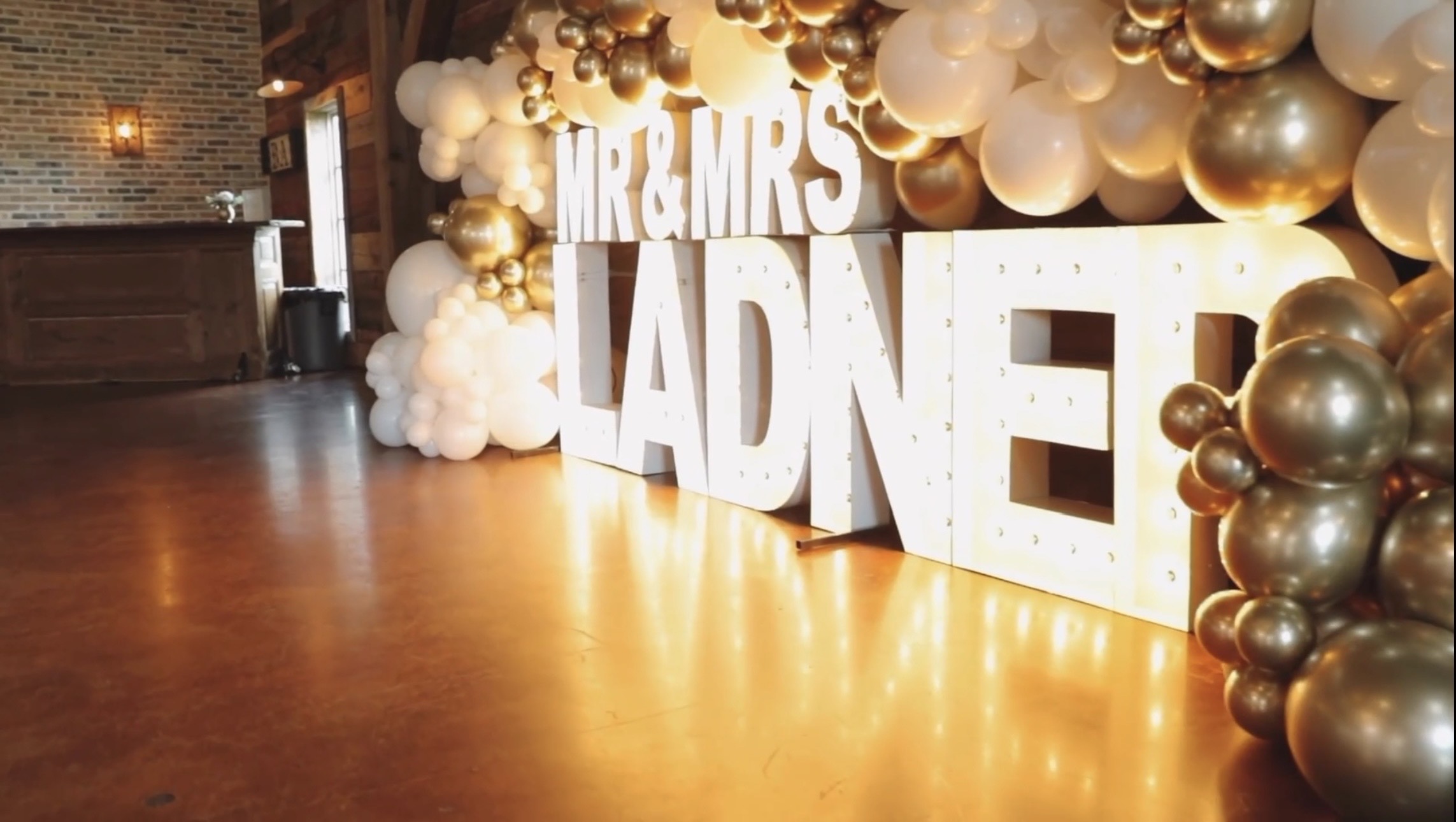 Modern Barn Wedding at The Barn at Bridlewood | Hattiesburg, MS wedding photo