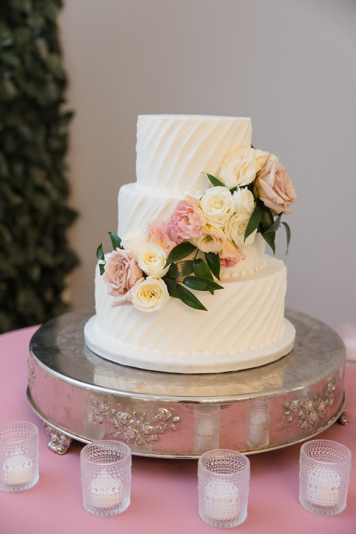 Affordable Hidden Gem in Tomball, TX wedding photo